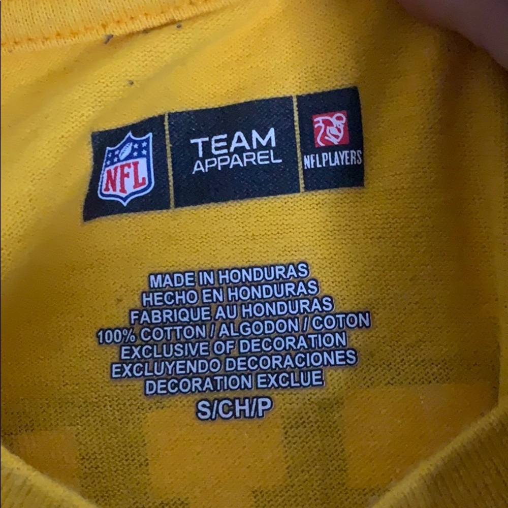 Small RG3 #10 Redskins tee - Picture 3 of 3